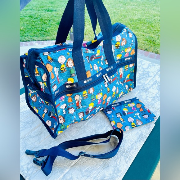 LeSportsac x Snoopy Peanuts Deluxe Large Weekender Travel Tote w Cosmeti… - Picture 1 of 8